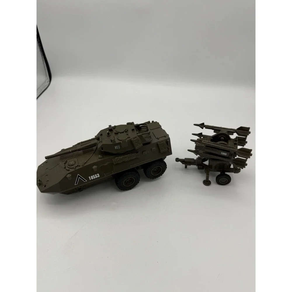 Vintage New-Ray 1:32 Military LAV Armored Vehicle Missile Launcher Toy Set